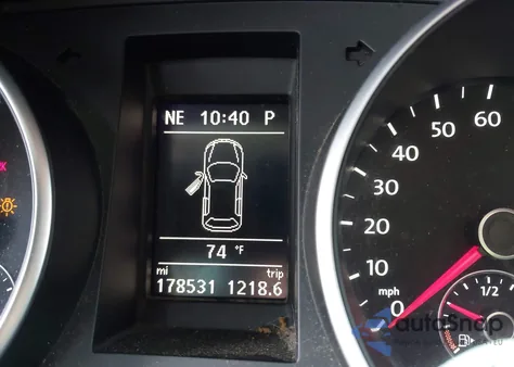 2013 Volkswagen Golf 2.5L 4-Door z USA, uszkodzony, nr VIN WVWDB7AJXDW140264